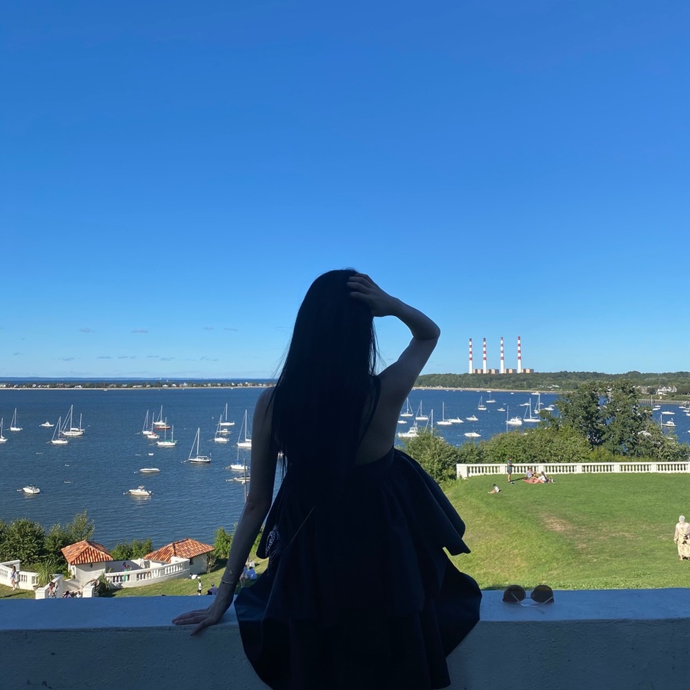 Meet your Posher, Chloe